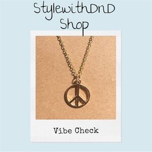 Vibe Check Pendant Necklace